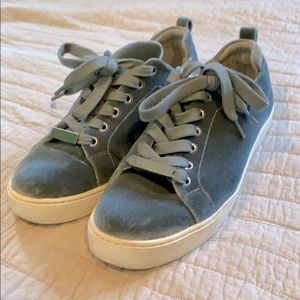 Aldo sneakers size 7